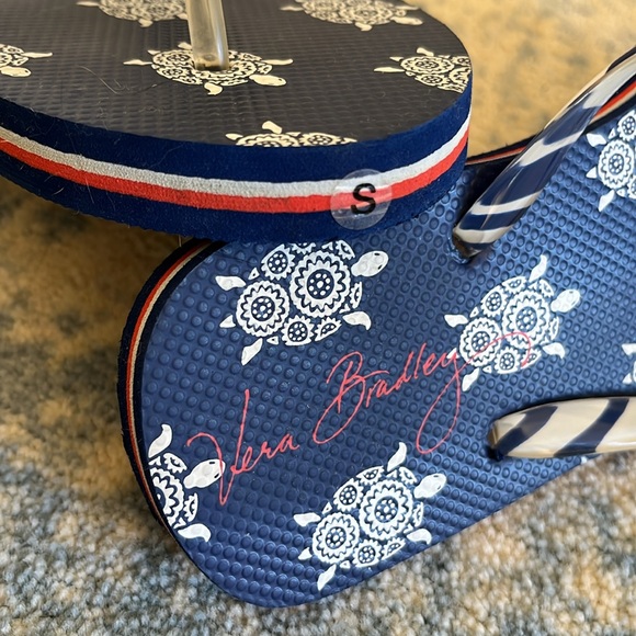 Vera Bradley | Turtles Flip Flop - Women (5-6) Blue/White - Picture 3 of 9